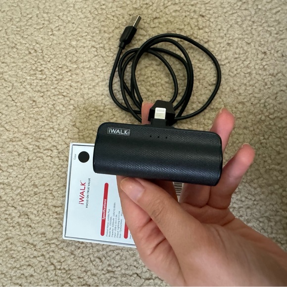 Portable charger - Picture 5 of 5